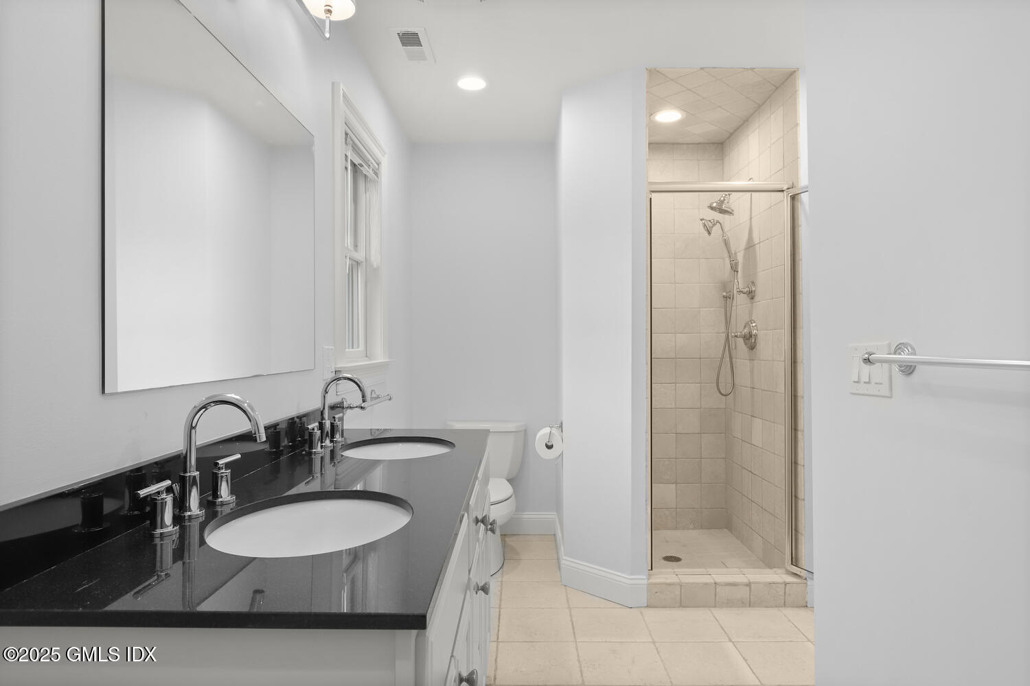 19 Farley Street Greenwich, CT 06830 - Photo 11 of 14 Primary Bathroom