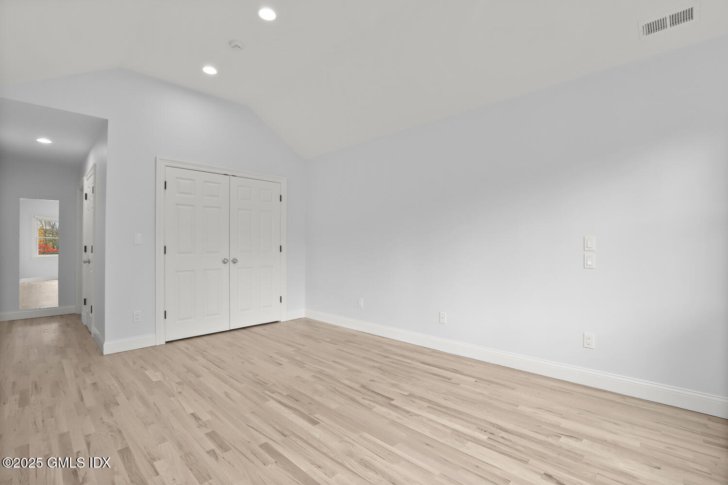 19 Farley Street Greenwich, CT 06830 - Photo 9 of 14 Primary Bedroom