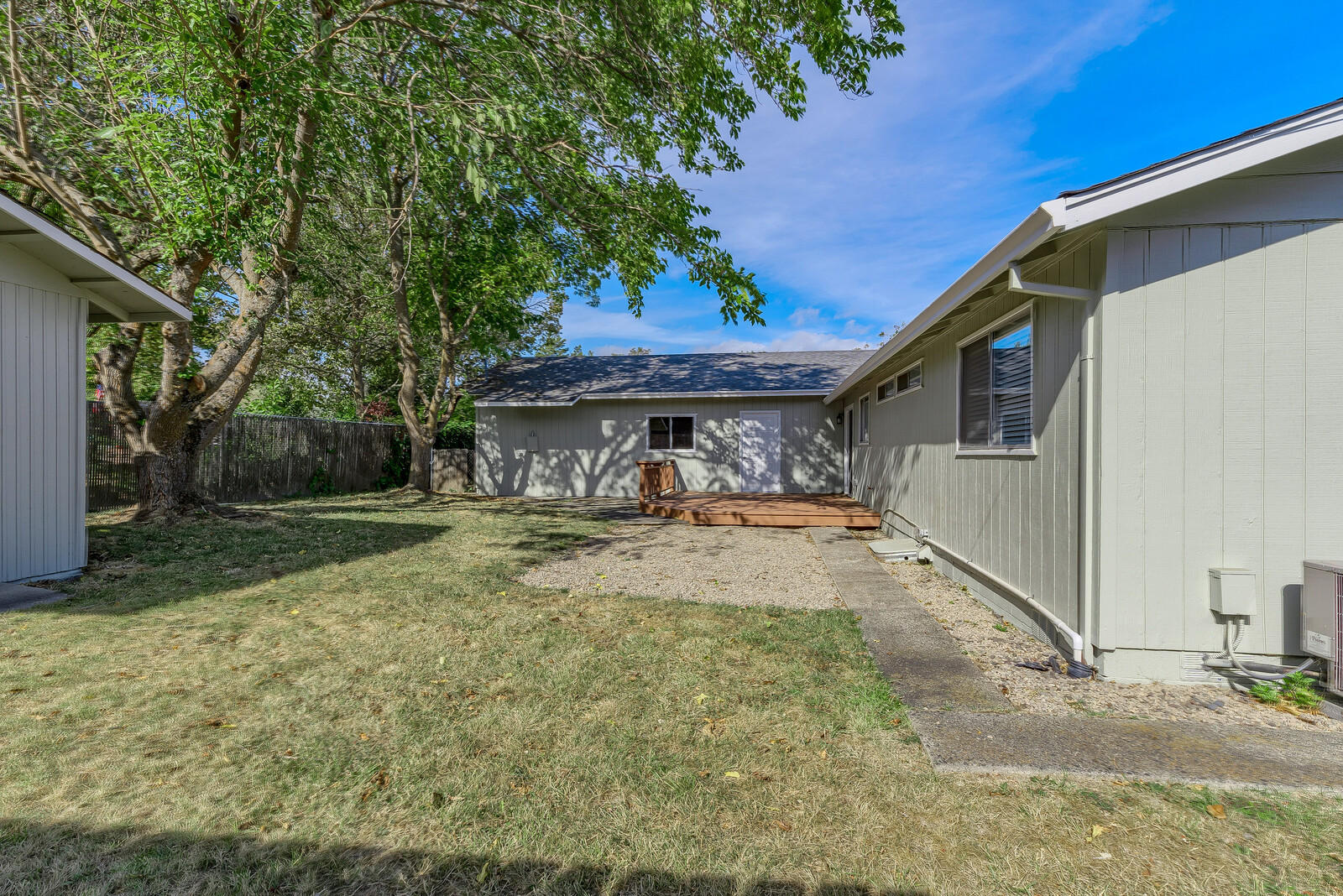 478 David Way Talent, OR 97540 - Photo 14 of 44 15_DW_15_mls