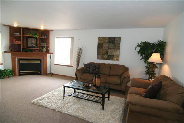 322 East Chattaroy Road Colbert, WA 99005 - Photo 3 of 9