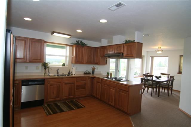 322 East Chattaroy Road Colbert, WA 99005 - Photo 6 of 9