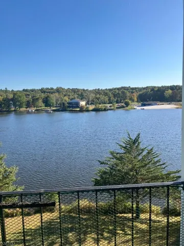 $1,700 | 410 East Lake Shore, Unit 6, Montague, NJ 07827