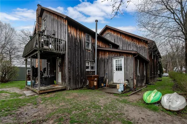 a view of a house