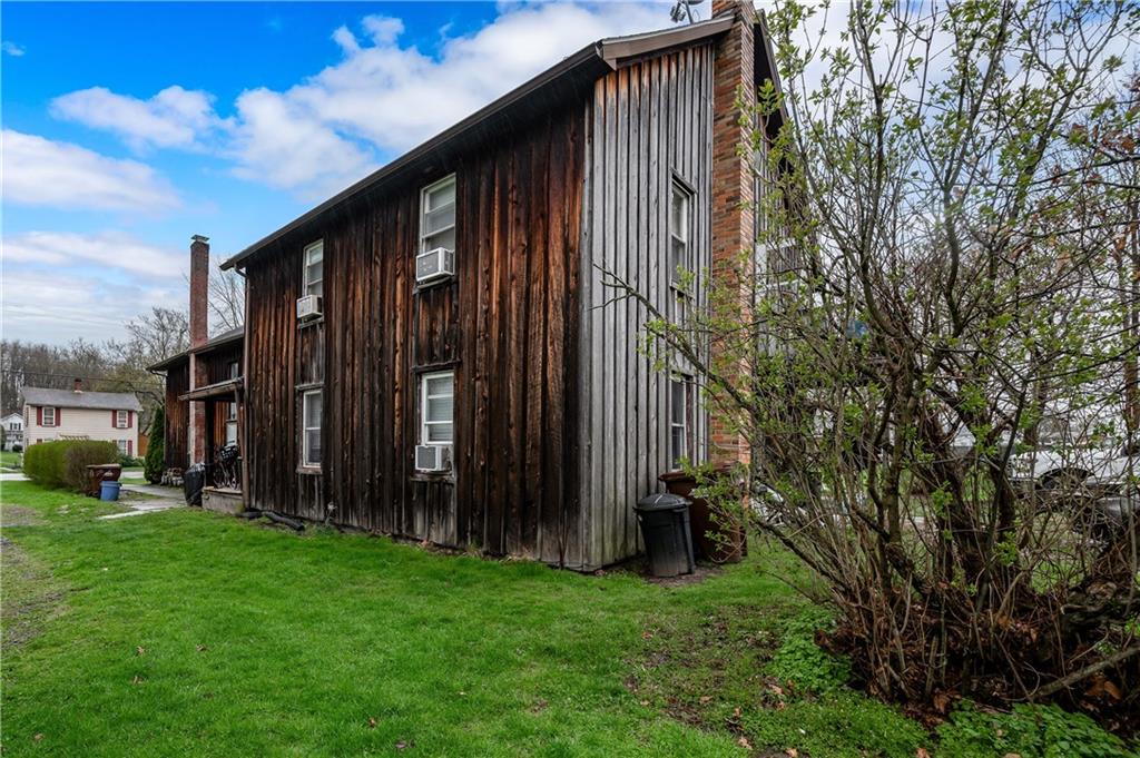 934 West Ridge Avenue Sharpsville, PA 16150 - Photo 10 of 38 a backyard of a house with lots of green space