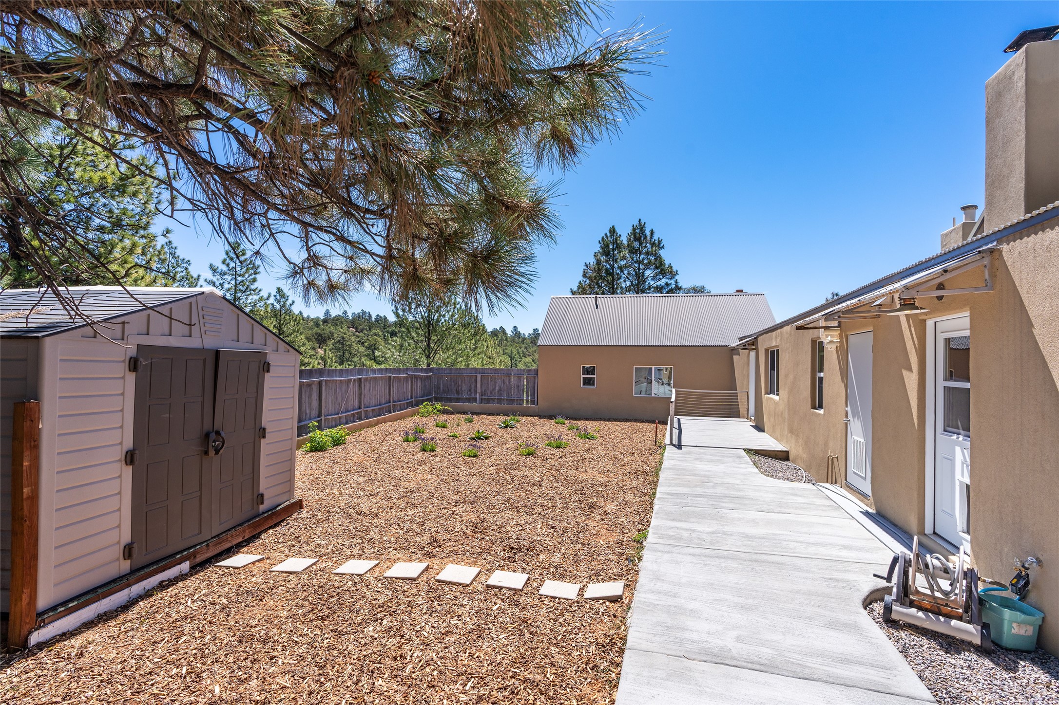 61 Ortiz Road Santa Fe, NM 87505 - Photo 23 of 88