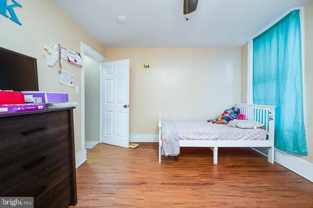 a view of livingroom with furniture and wooden floor