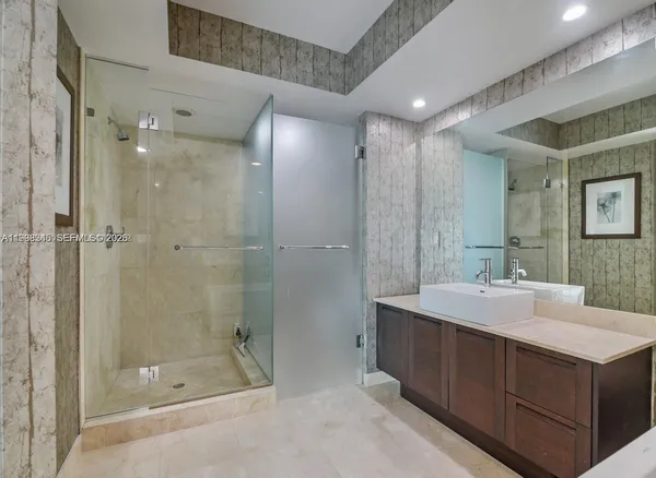 $5,000 | 150 Sunny Isles Boulevard, Unit 11801, Sunny Isles Beach, FL 33160