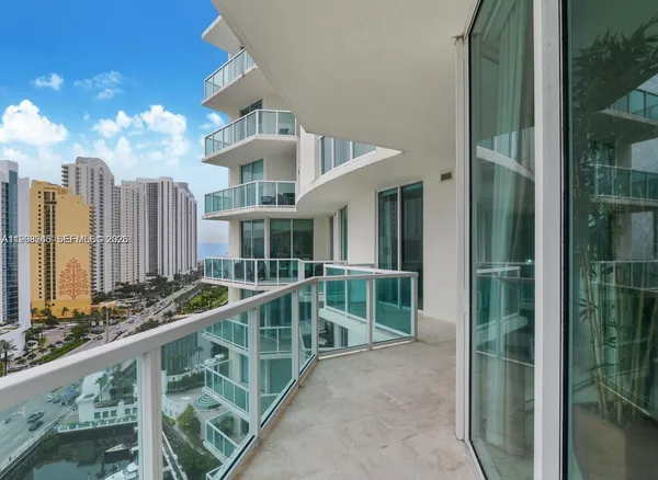 $5,000 | 150 Sunny Isles Boulevard, Unit 11801, Sunny Isles Beach, FL 33160