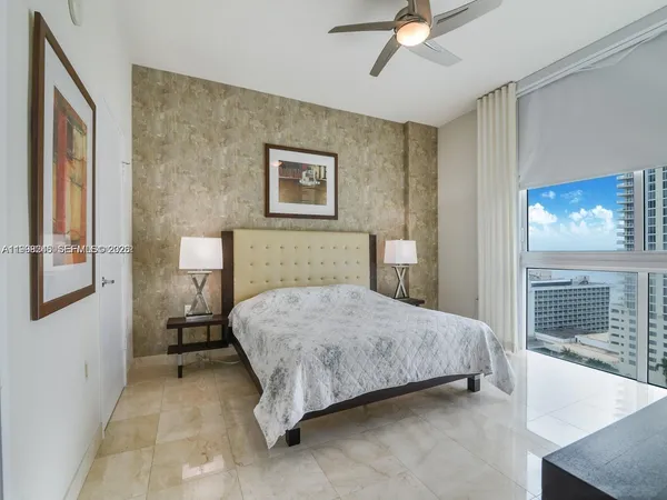 $5,000 | 150 Sunny Isles Boulevard, Unit 11801, Sunny Isles Beach, FL 33160