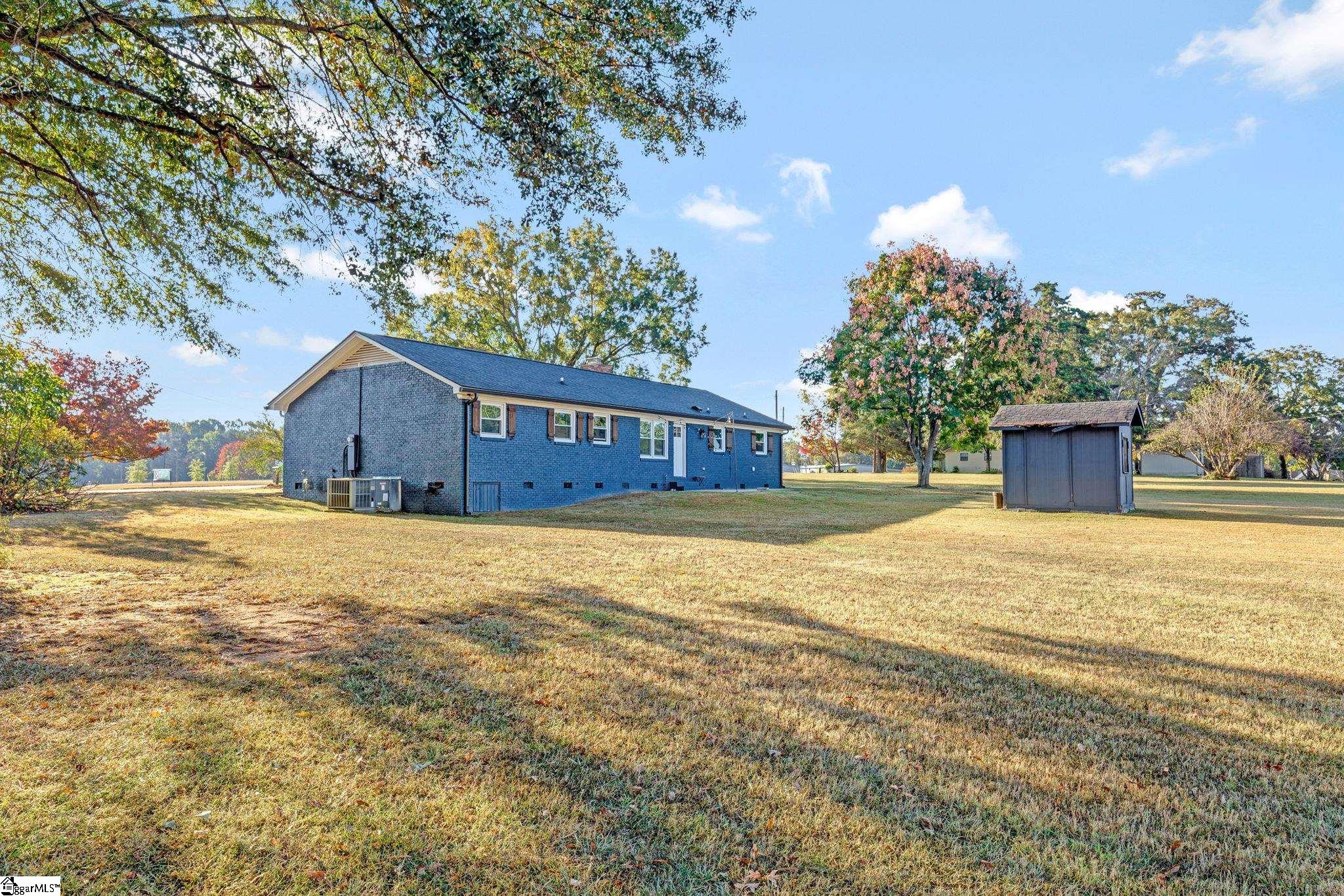 907 Highway 14 Simpsonville, SC 29681 - Photo 17 of 21