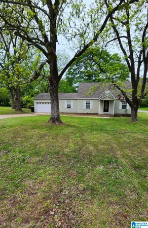 $594,500 | 1925 Main Avenue Southwest, Cullman, AL 35055
