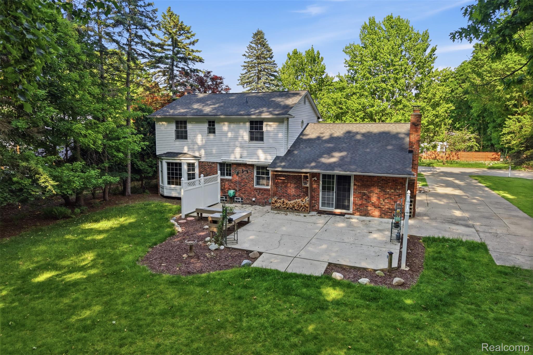 18461 Gill Road Livonia, MI 48152 - Photo 28 of 39 42.jpg