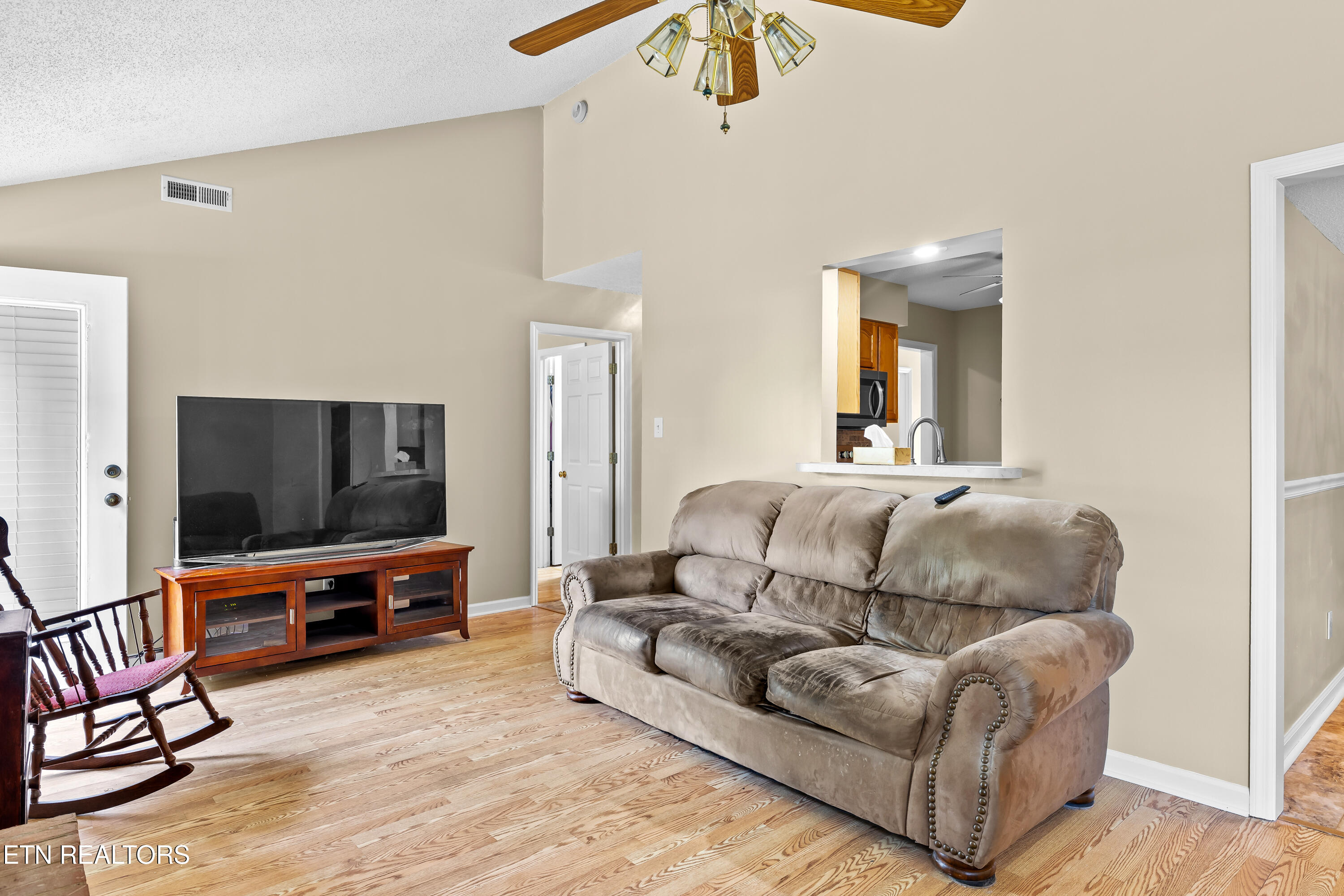 8015 Fenton Way Powell, TN 37849 - Photo 31 of 34 8015FentonWay-31