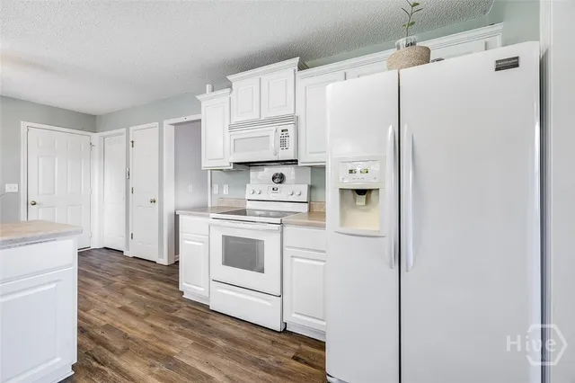 $339,900 | 507 Cobblestone Circle, Bloomingdale, GA 31302