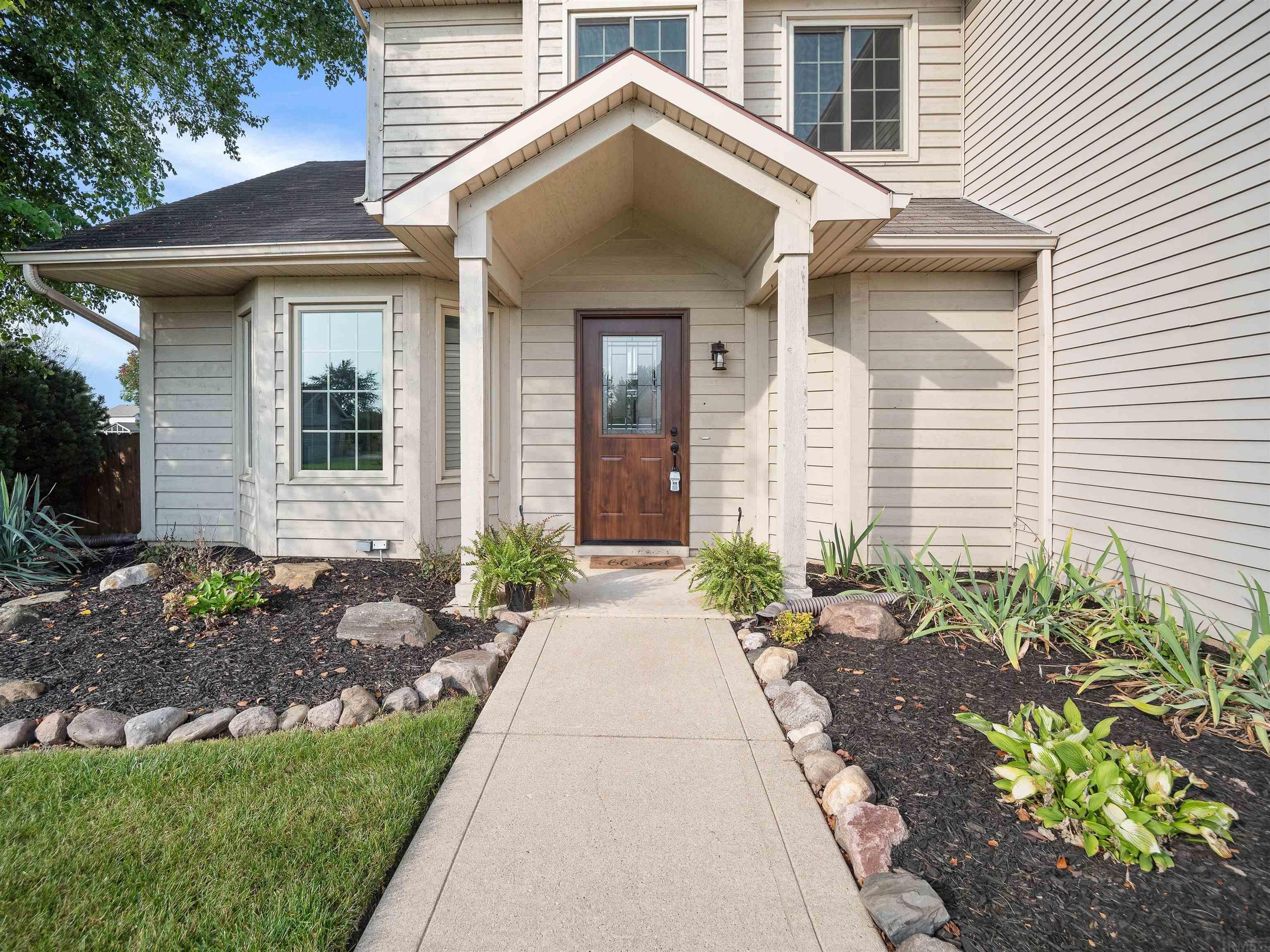 330 Stormy Ridge Place Fort Wayne, IN 46804 - Photo 2 of 27