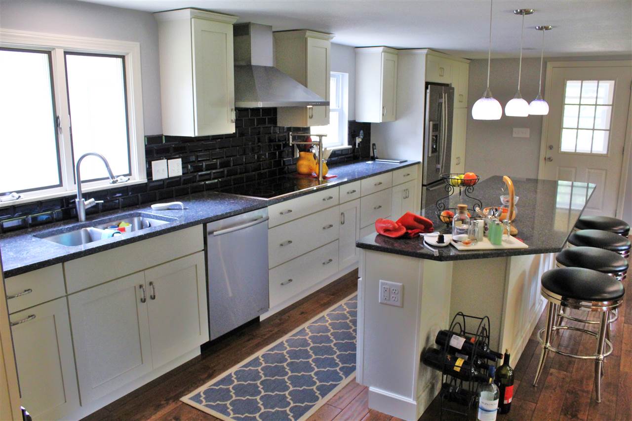 280 Dana Hill Road New Hampton, NH 03256 - Photo 3 of 28