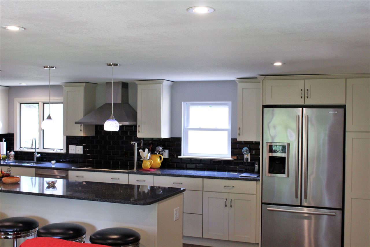 280 Dana Hill Road New Hampton, NH 03256 - Photo 4 of 28