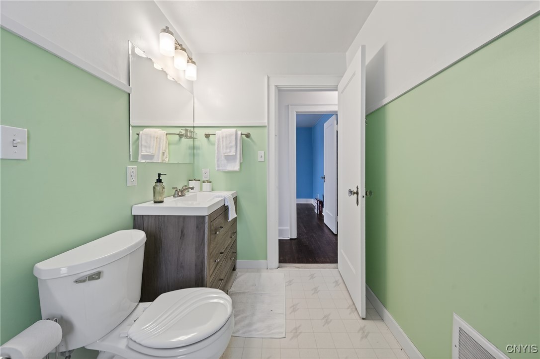 263 Wayland Road Salina, NY 13208 - Photo 26 of 44