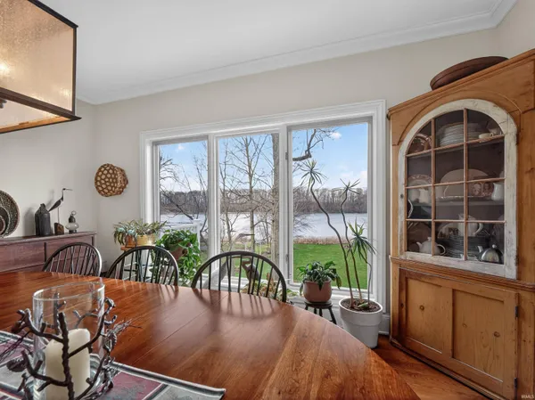 $999,900 | 5995 South Woodstrail Dr-57, Columbia City, IN 46725