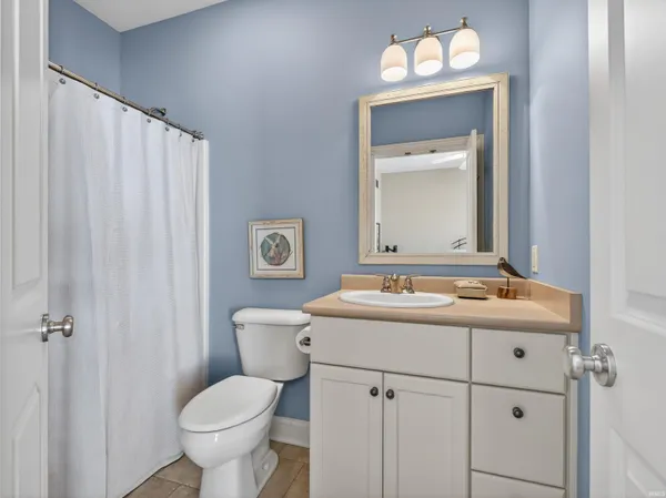 $999,900 | 5995 South Woodstrail Dr-57, Columbia City, IN 46725