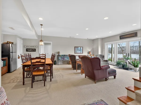 $999,900 | 5995 South Woodstrail Dr-57, Columbia City, IN 46725