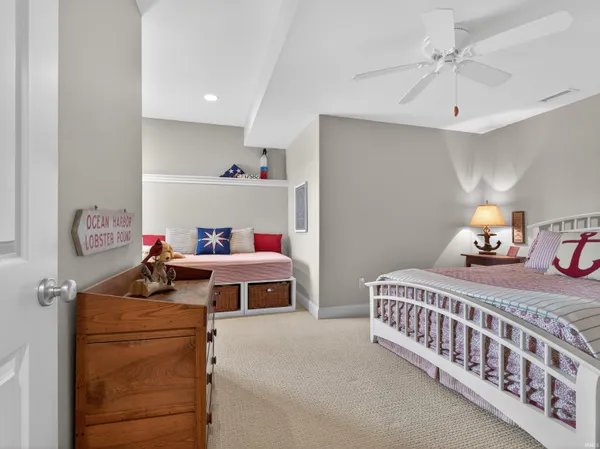 $999,900 | 5995 South Woodstrail Dr-57, Columbia City, IN 46725