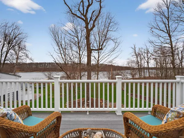 $999,900 | 5995 South Woodstrail Dr-57, Columbia City, IN 46725