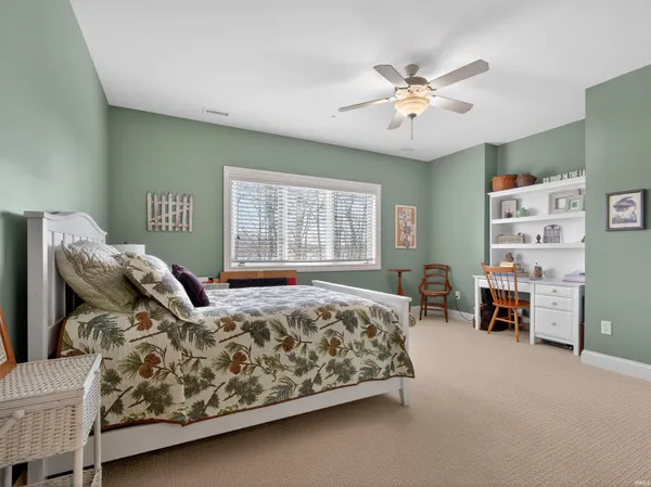 $999,900 | 5995 South Woodstrail Dr-57, Columbia City, IN 46725