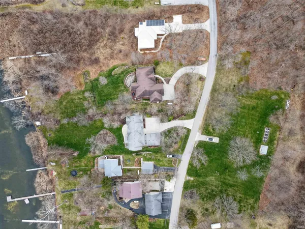 $999,900 | 5995 South Woodstrail Dr-57, Columbia City, IN 46725