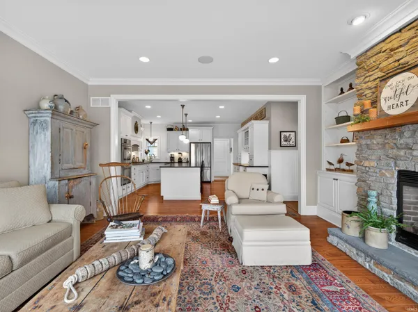 $999,900 | 5995 South Woodstrail Dr-57, Columbia City, IN 46725