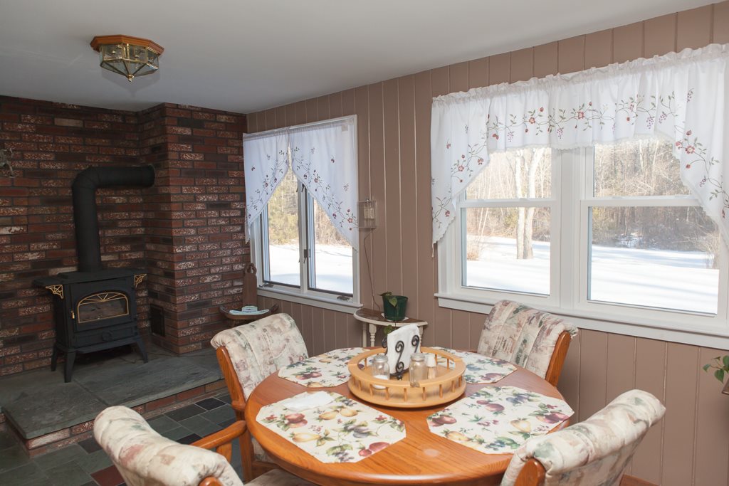 1466 State Road Eliot, ME 03903 - Photo 14 of 37