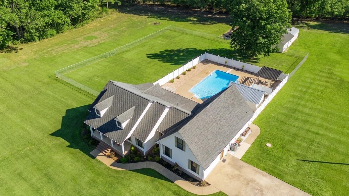 145 Tom Way Savannah, TN 38372 - Photo 1 of 40 a view of an ocean from a balcony