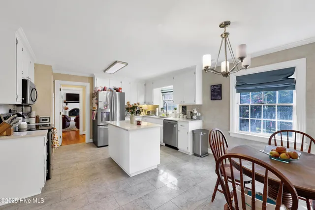 $369,900 | 2311 Foxcroft Road Northwest, Wilson, NC 27896