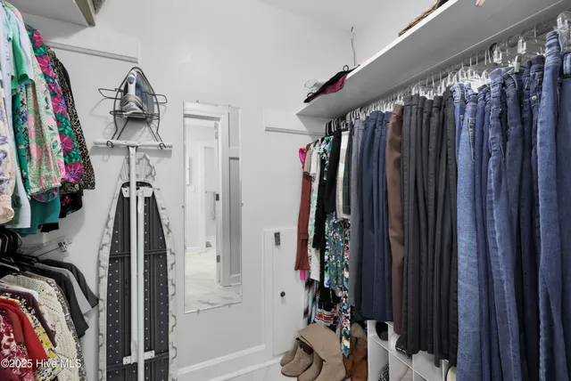 $369,900 | 2311 Foxcroft Road Northwest, Wilson, NC 27896