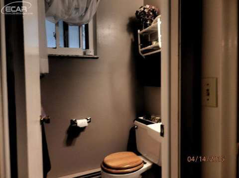 10116 Potter Road Flushing, MI 48433 - Photo 14 of 29 20435124-13.JPG
