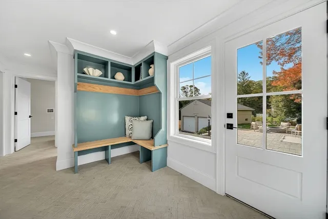 $2,850,000 | 16 Oak Street, Wellesley, MA 02482