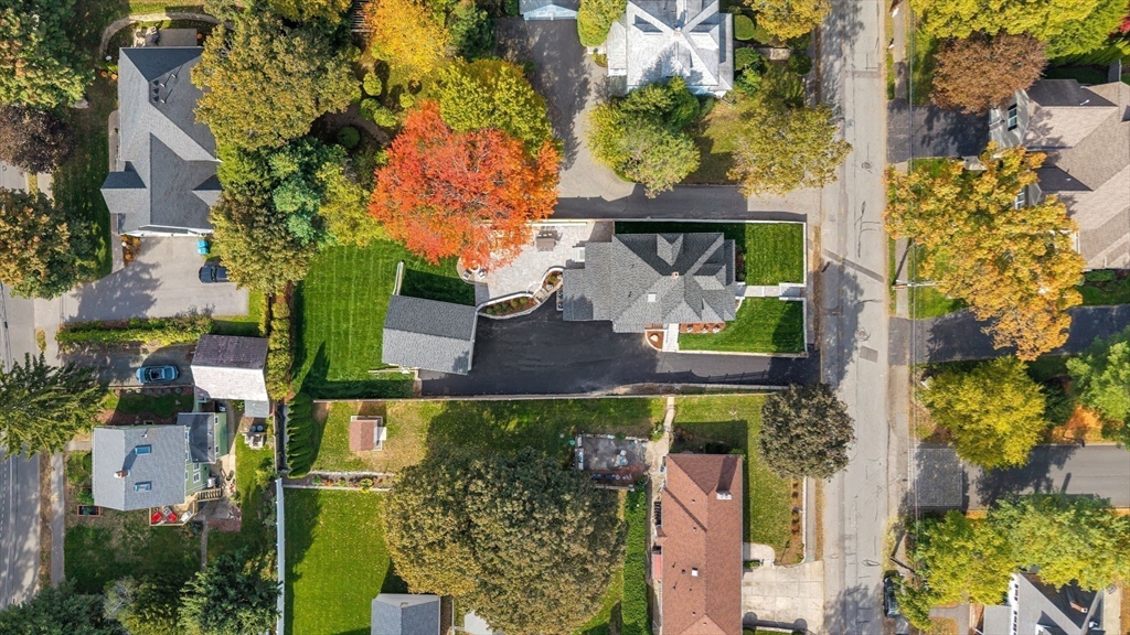 16 Oak Street Wellesley, MA 02482 - Photo 2 of 33