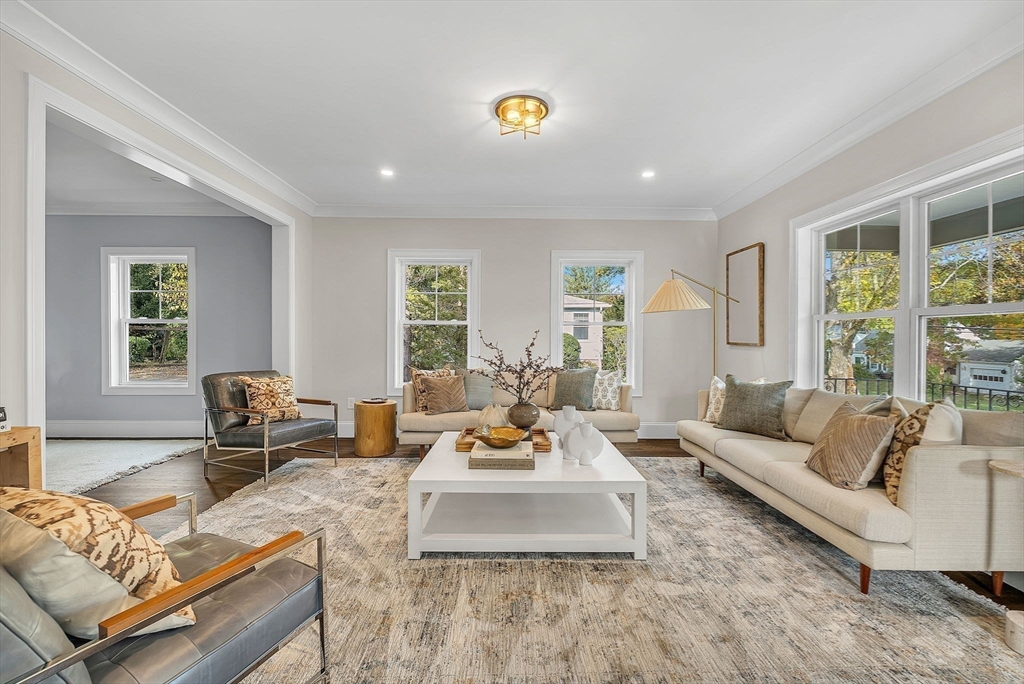 16 Oak Street Wellesley, MA 02482 - Photo 8 of 33