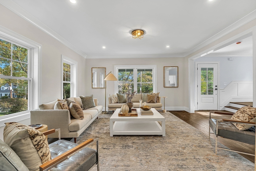 16 Oak Street Wellesley, MA 02482 - Photo 10 of 33