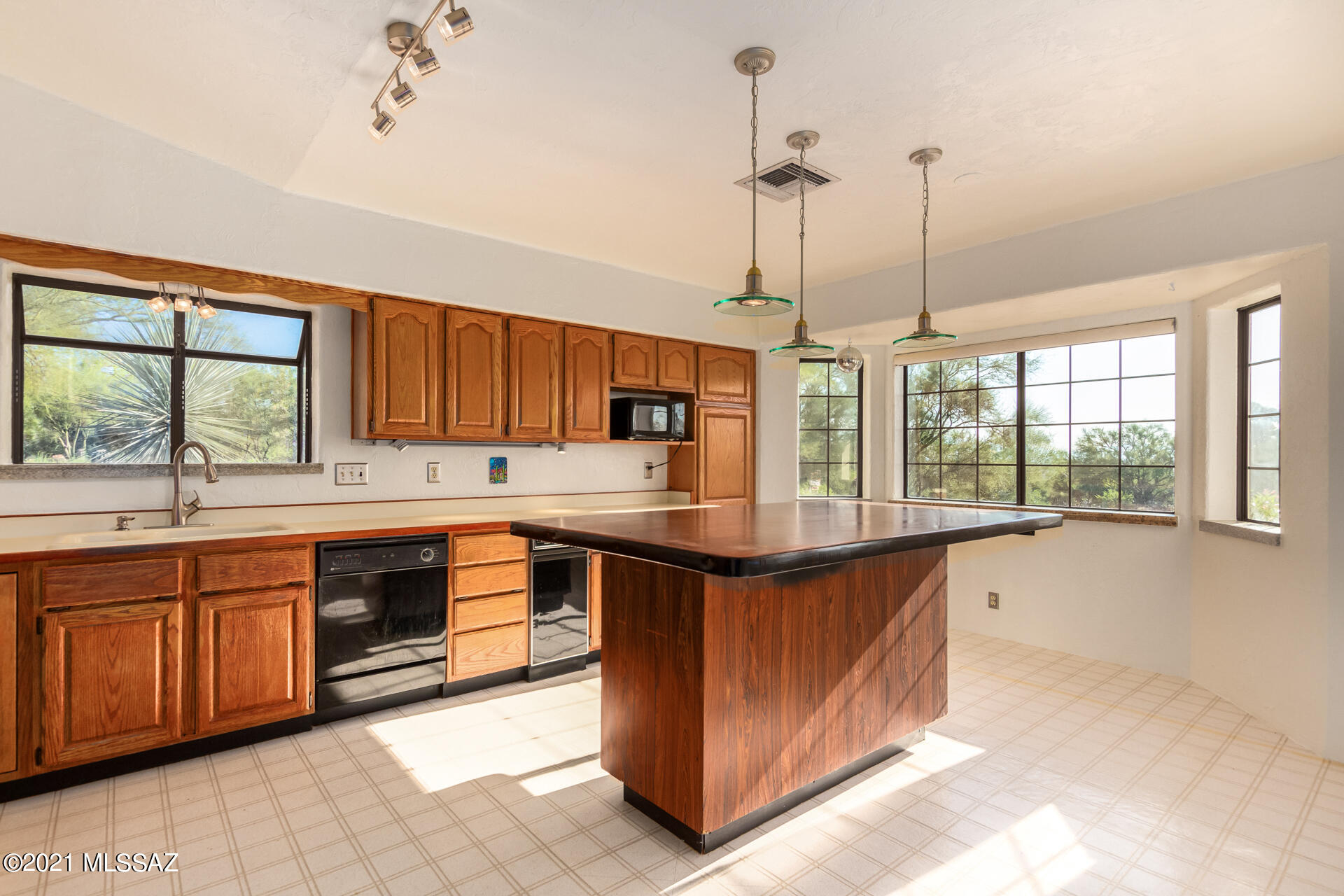 2826 South Jeftoria Road Tucson, AZ 85713 - Photo 9 of 27 Gallery Image 9