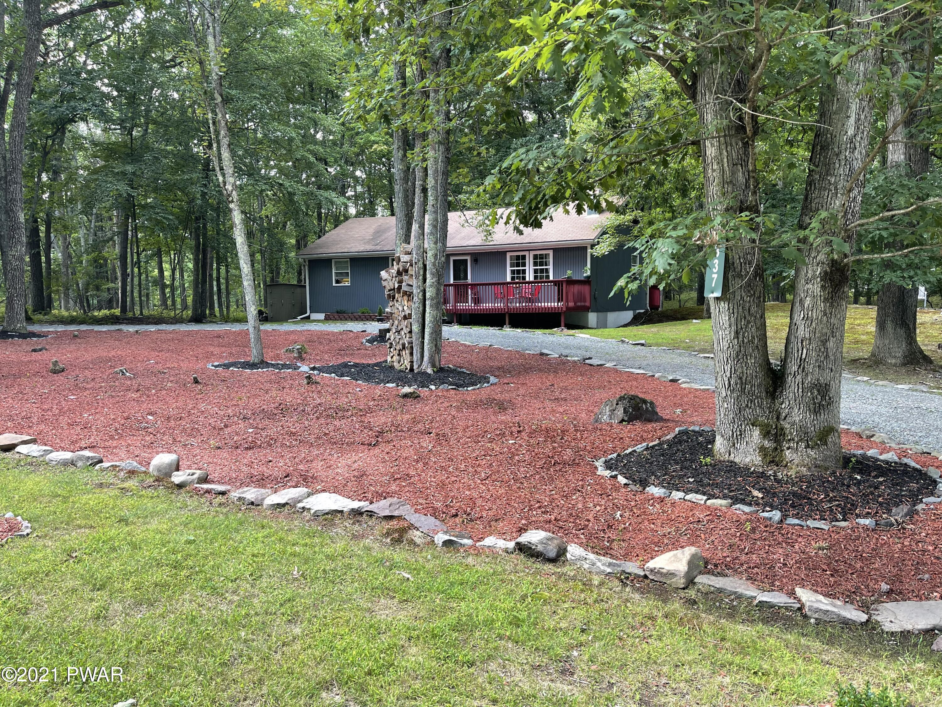 337 Oak Hill Road Hawley, PA 18428 - Photo 6 of 28 A93E96CA-39EB-465E-A76B-BB4933E74E65