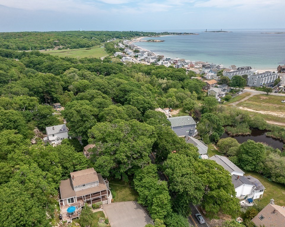 106 Thatcher Road Gloucester, MA 01930 - Photo 5 of 39