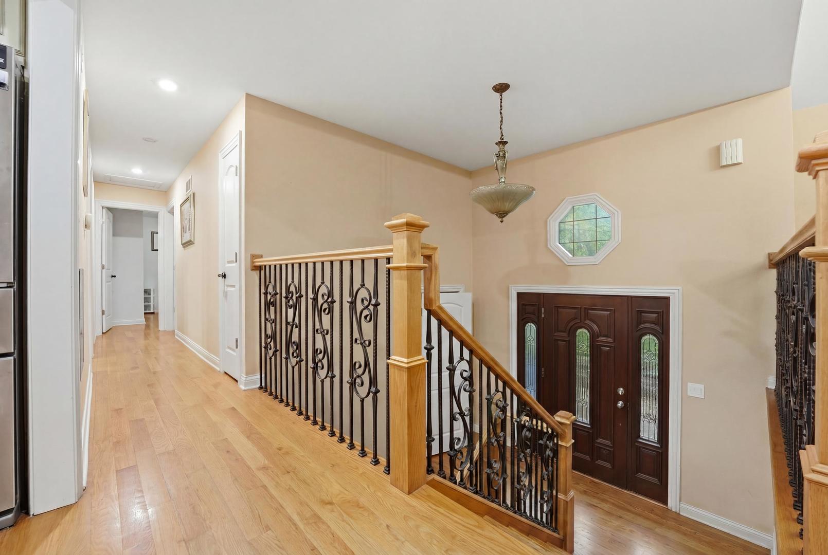 21 Sequoia Road Hawthorn Woods, IL 60047 - Photo 3 of 33