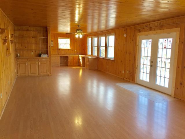 1576 Chestnut Stump Road La Follette, TN 37766 - Photo 2 of 25 20170823124436897708000000-o