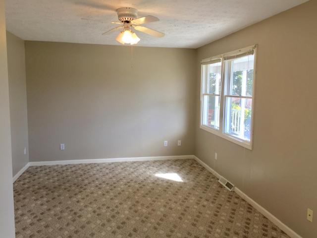 1576 Chestnut Stump Road La Follette, TN 37766 - Photo 14 of 25 20170823124457391810000000-o
