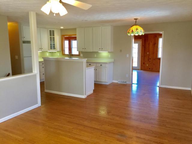 1576 Chestnut Stump Road La Follette, TN 37766 - Photo 6 of 25 20170823124456699279000000-o