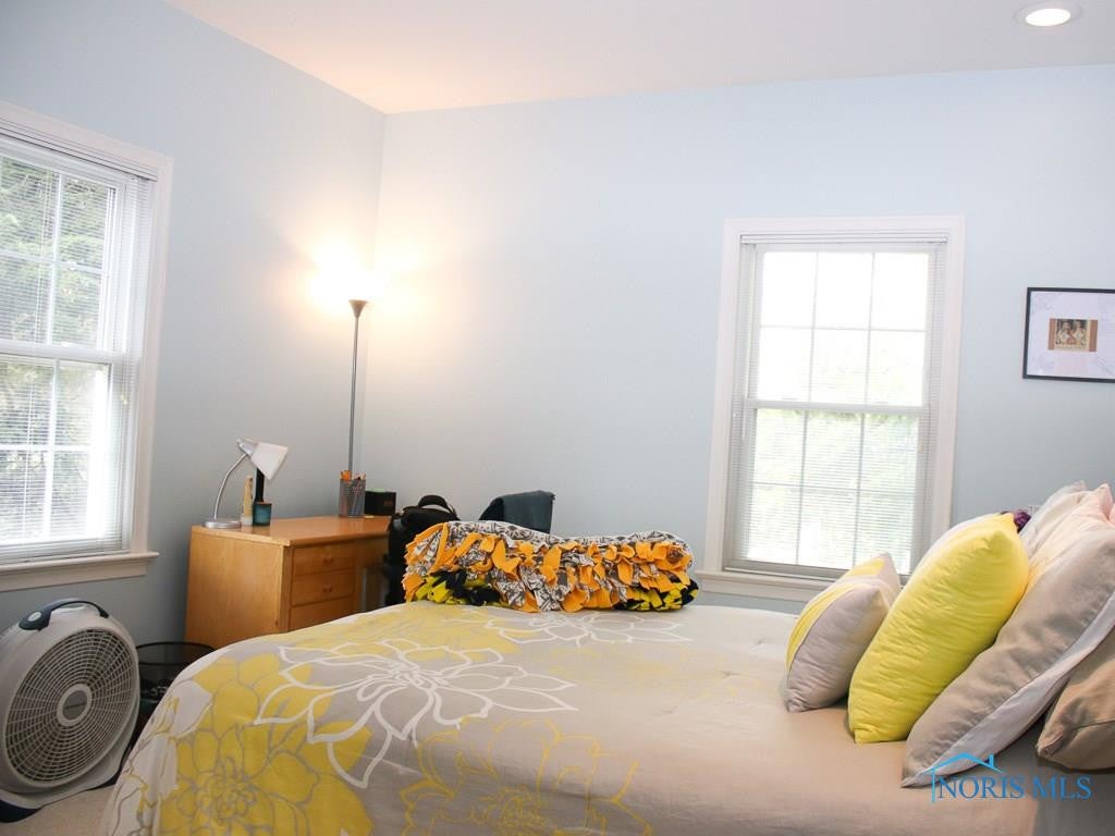 2230 Secor Road Toledo, OH 43606 - Photo 3 of 21 Gallery Image 3