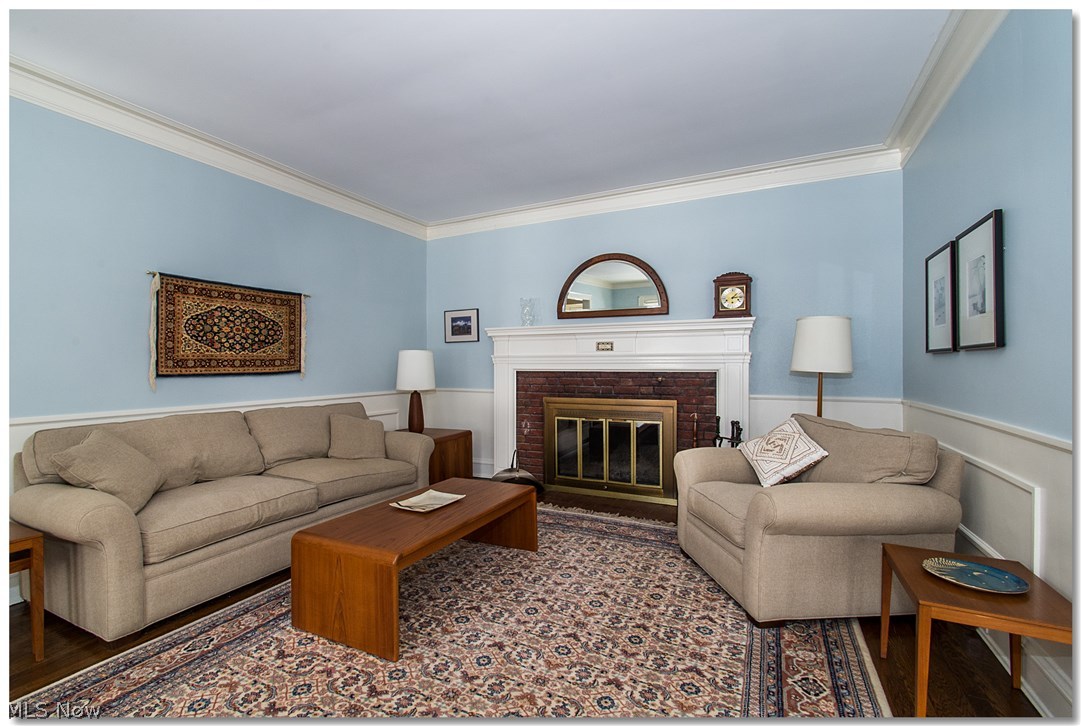 2813 Coleridge Road Cleveland, OH 44118 - Photo 5 of 25