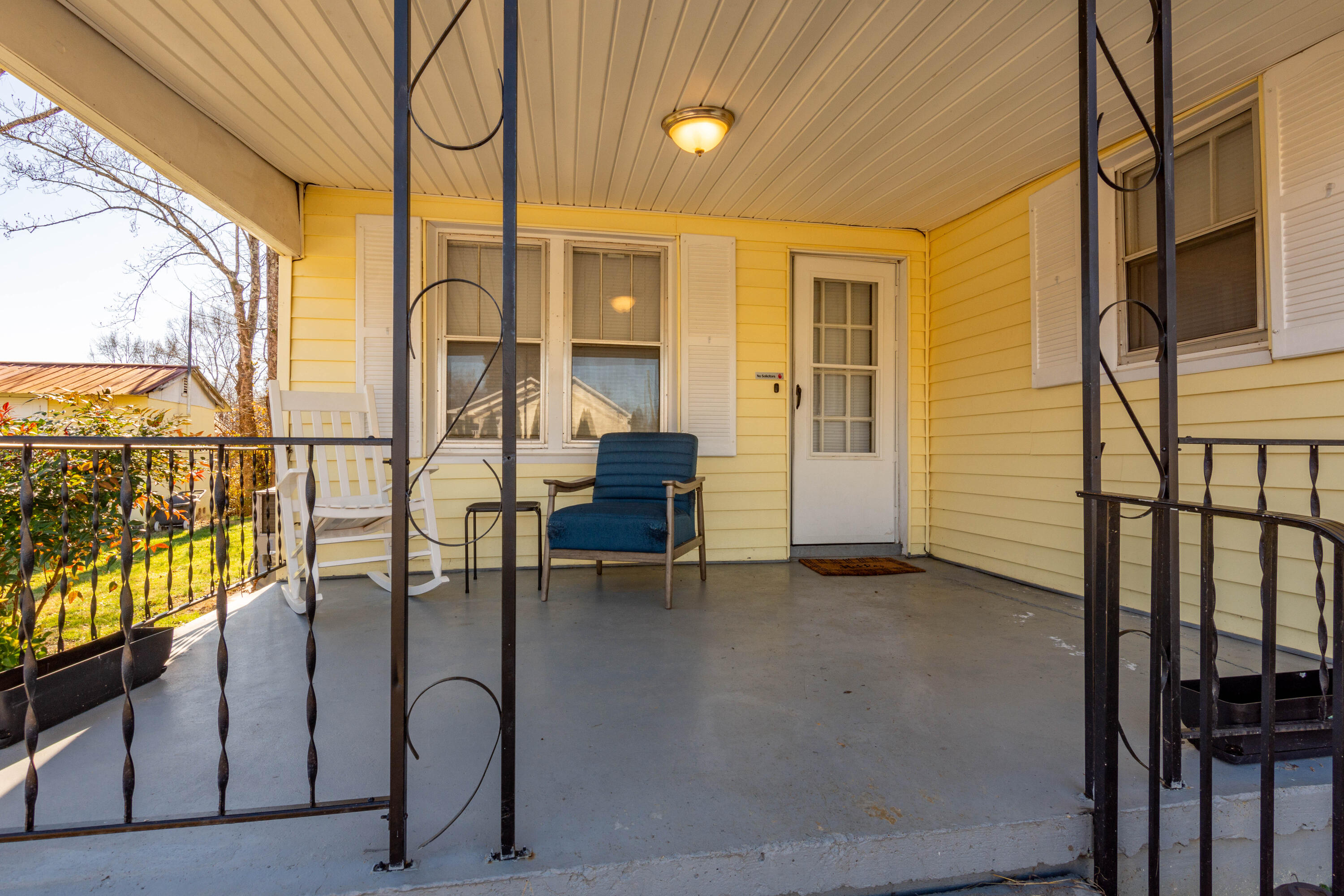 170 Cox Lane Soddy Daisy, TN 37379 - Photo 2 of 28 170 Cox Lane-9