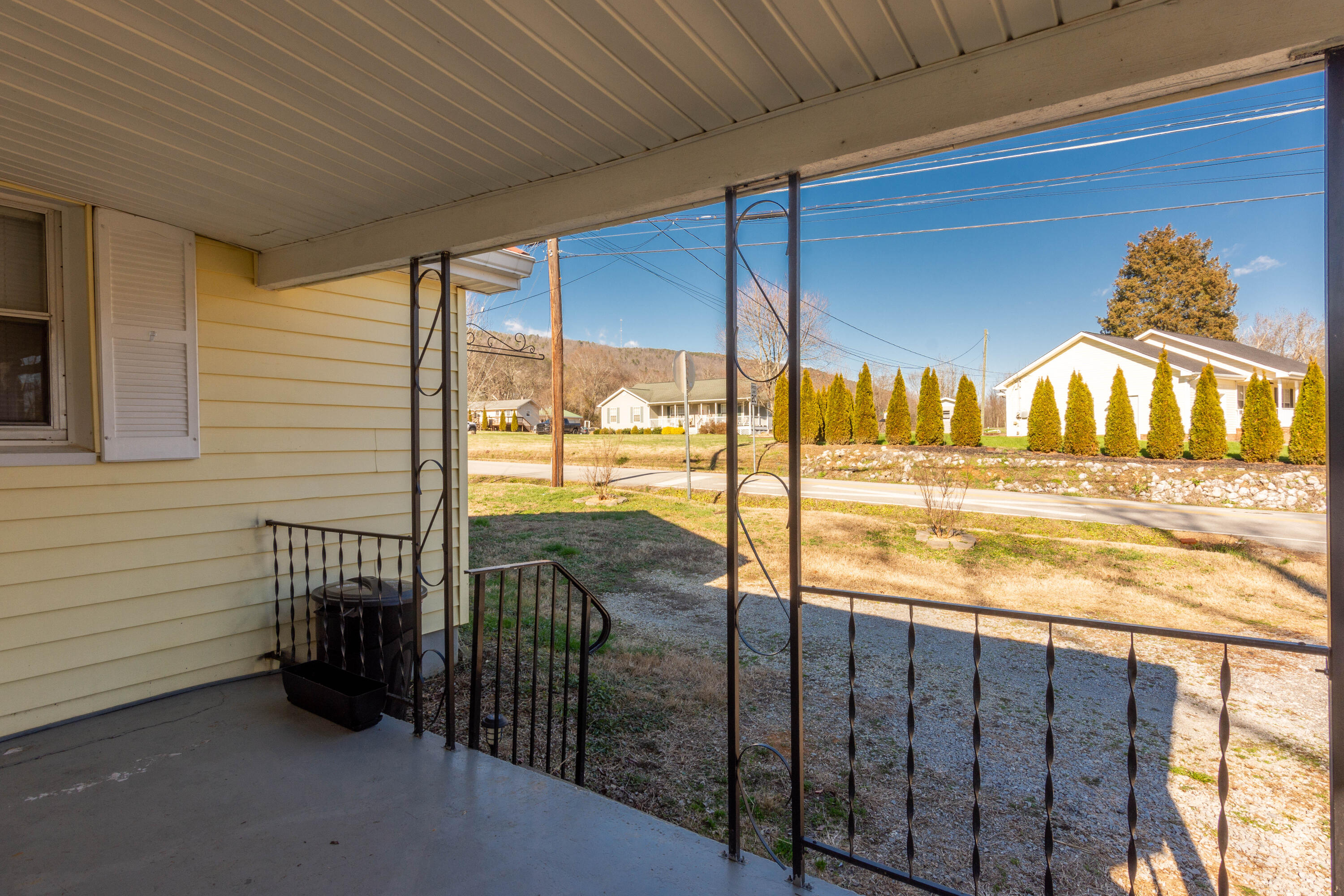 170 Cox Lane Soddy Daisy, TN 37379 - Photo 24 of 28 170 Cox Lane-11